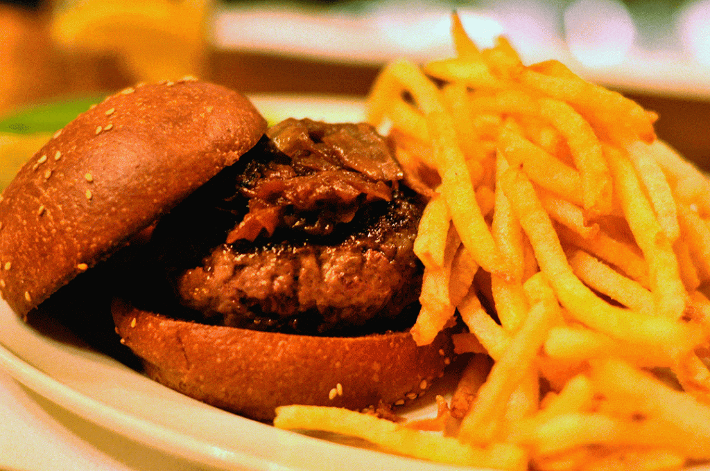 Hamburger a New York, i 6  migliori posti dove provarlo | Minetta Tavern