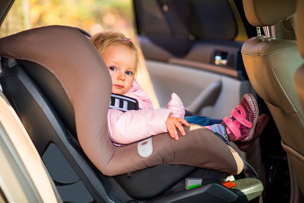 Consigli per viaggiare in auto con i bambini
