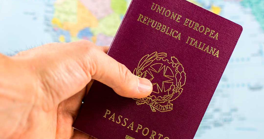 robbery Reverse badge 11 domande sul passaporto italiano | InterMundial